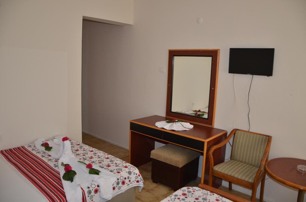 Dilek Hotel Menderes Eksteriør billede