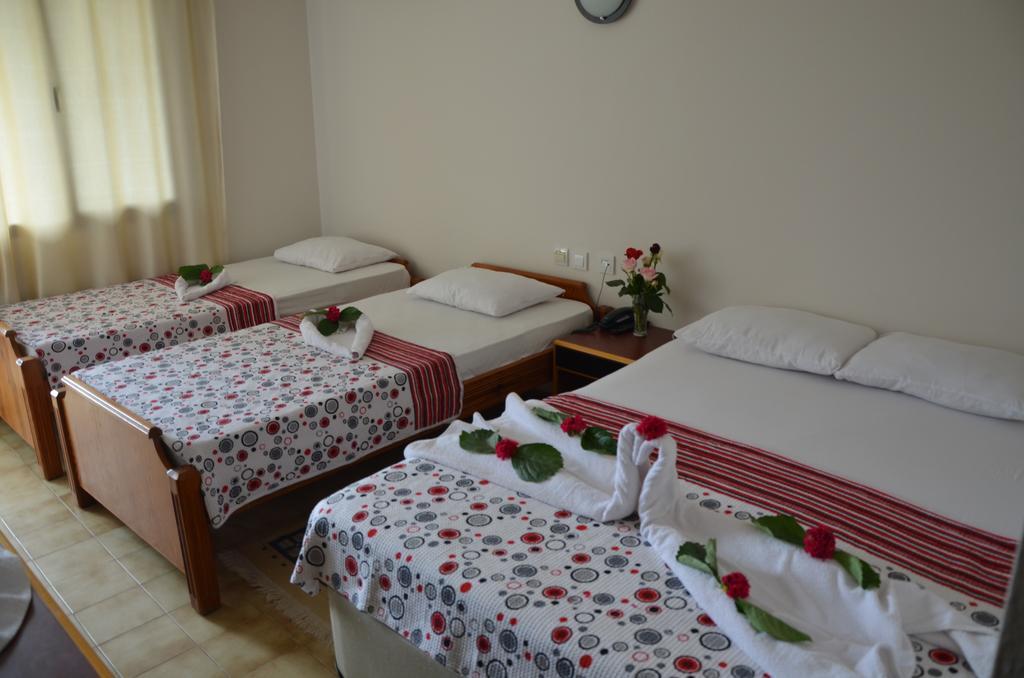 Dilek Hotel Menderes Værelse billede